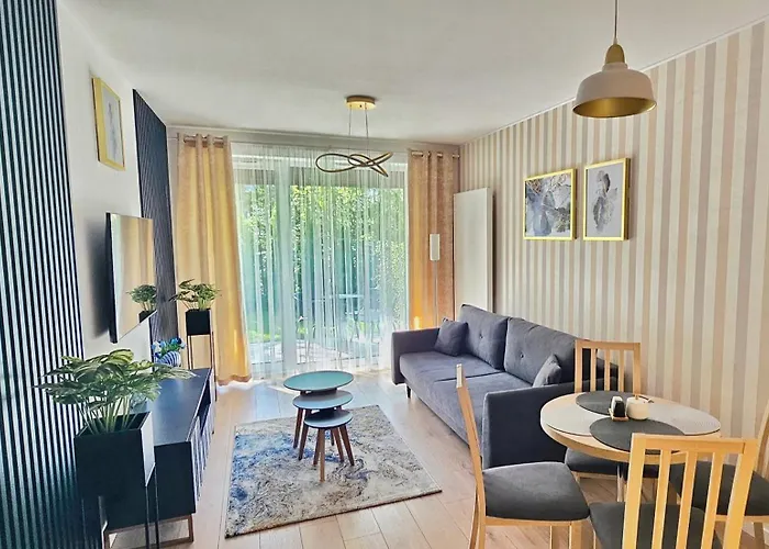Apartament Whiteblue Kolobrzeg Z Duzym Ogrodkiem - 100 M Od Plazy! Whiteblue Kolberg Apartment Mit Grossem Garten - 100 M Vom Strand Entfernt! Whiteblue Kolobrzeg Apartman S Velkou Zahradou - 100 M Od Plaze!